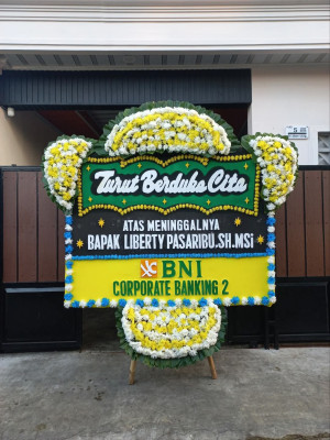 Papan Bunga Duka di Cigintung