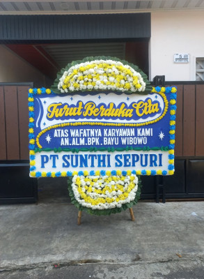Papan Bunga Duka di Cigintung
